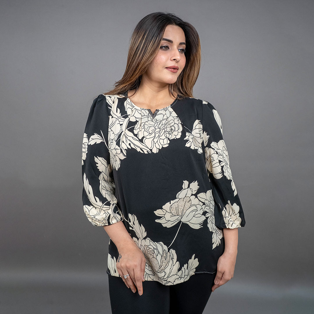 PRESENCE PLUS SIZE FLORAL PRINTED TOP