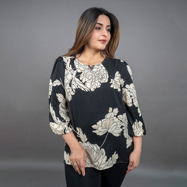 PRESENCE PLUS SIZE FLORAL PRINTED TOP