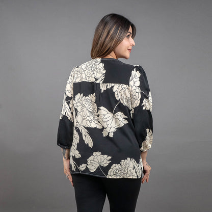 PRESENCE PLUS SIZE FLORAL PRINTED TOP