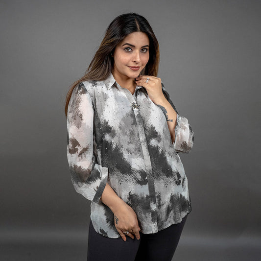 PRESENCE PLUS SIZE MARBLE PRINTED TOP WITH ACCESSORY