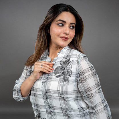 PRESENCE PLUS SIZE CHEX PRINTED TOP WITH RHIMESTONES