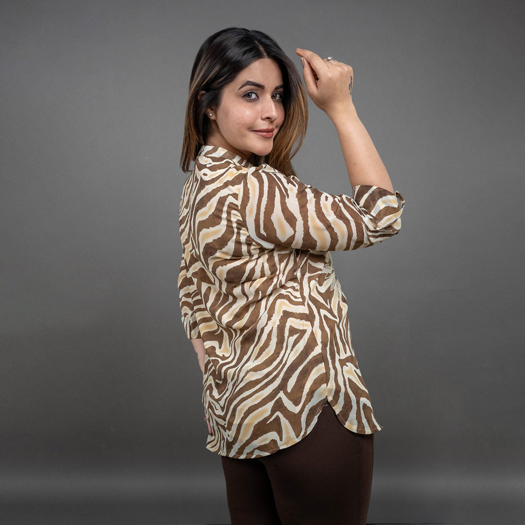 PRESENCE PLUS SIZE TOP WITH APPLIQUE