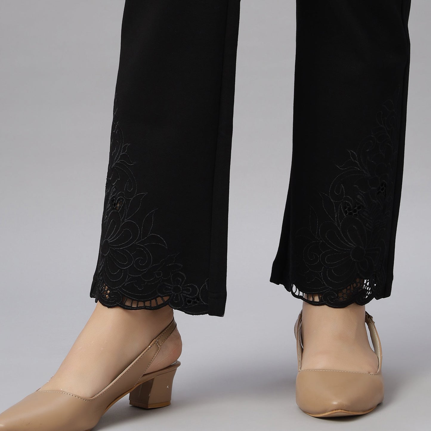 PRESENCE PLUS SIZE FLARED FIT PANTS